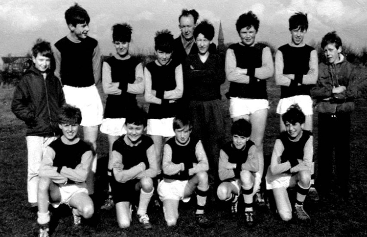 St Andrews Church Choir Footy team (Moons ago lol)